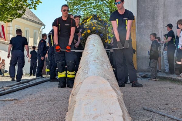 2026-05-03 - Floriannimesse und Maibaumaufstellen - 030